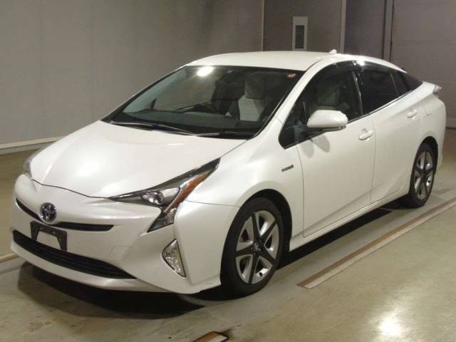 50067 TOYOTA PRIUS ZVW50 2016 г. (TAA Hyogo)