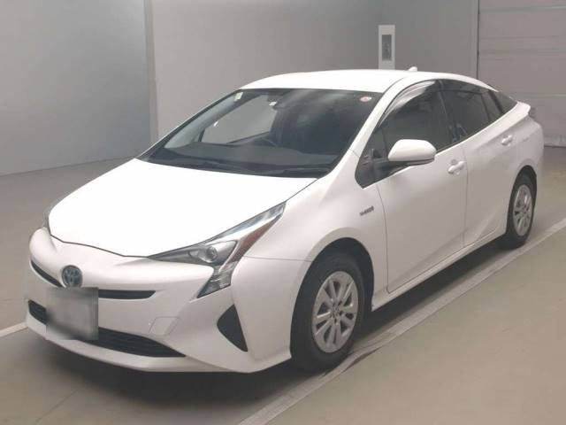 50135 TOYOTA PRIUS ZVW55 2018 г. (TAA Kantou)