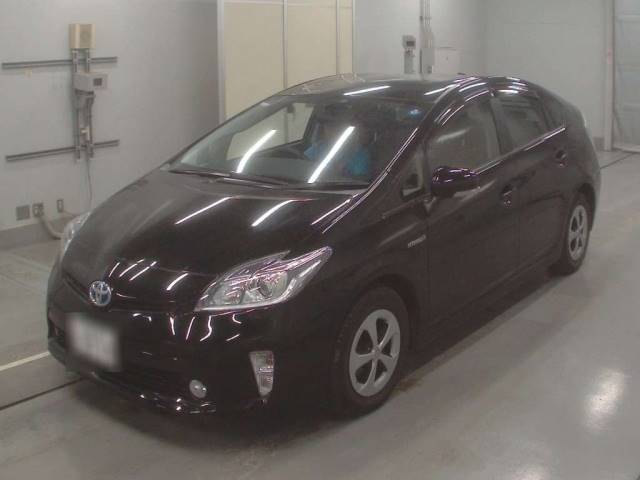 5034 TOYOTA PRIUS ZVW30 2013 г. (CAA Tokyo)