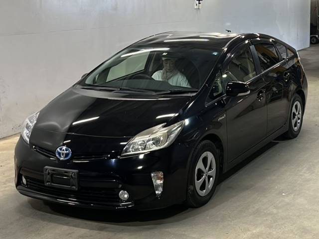 567 TOYOTA PRIUS ZVW30 2013 г. (KCAA Fukuoka)