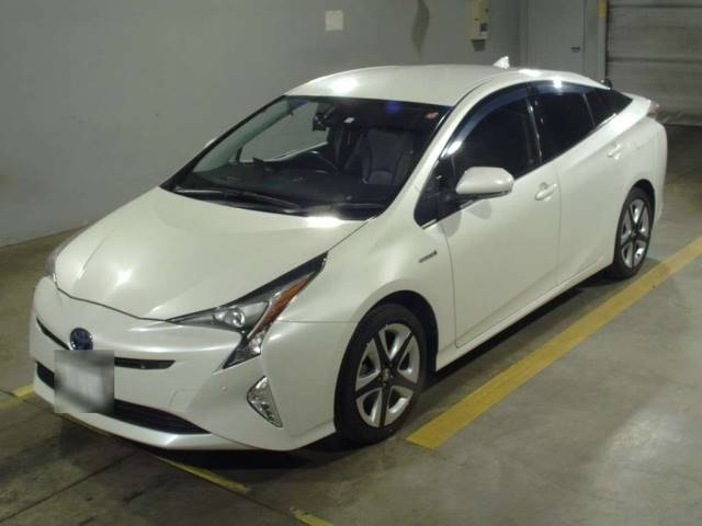 6174 TOYOTA PRIUS ZVW55 2016 г. (TAA Hokkaido)