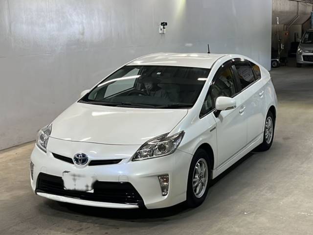 672 TOYOTA PRIUS ZVW30 2012 г. (KCAA Fukuoka)