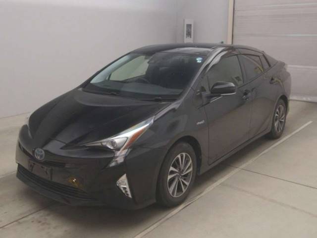 70063 TOYOTA PRIUS ZVW50 2017 г. (TAA Kantou)