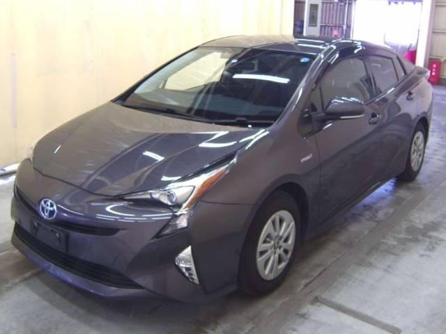 70188 TOYOTA PRIUS ZVW55 2016 г. (TAA Tohoku)