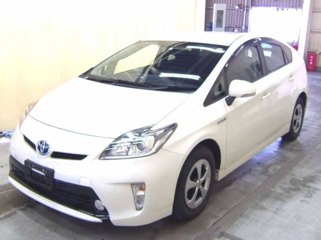 70233 TOYOTA PRIUS ZVW30 2014 г. (TAA Tohoku)