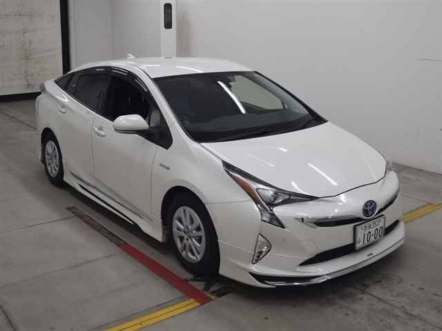 70298 TOYOTA PRIUS ZVW50 2016 г. (MIRIVE Osaka)