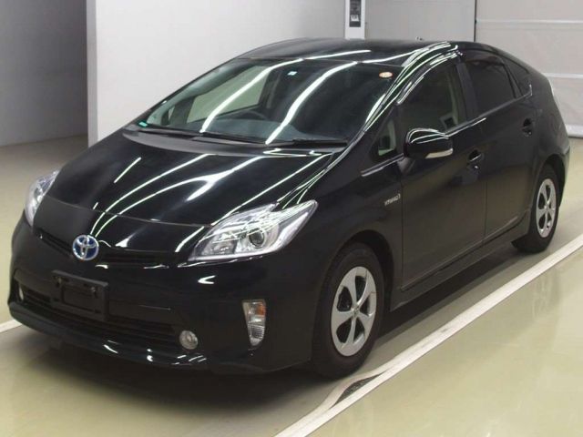 72038 TOYOTA PRIUS ZVW30 2015 г. (TAA Yokohama)