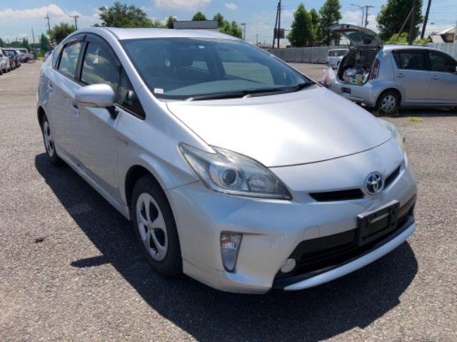 741 TOYOTA PRIUS ZVW30 2013 г. (ARAI Oyama)