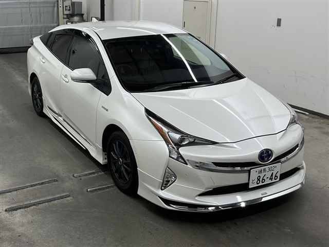 75089 TOYOTA PRIUS ZVW50 2017 г. (MIRIVE Saitama)