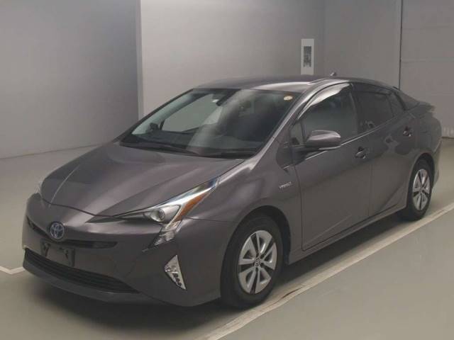 82069 TOYOTA PRIUS ZVW51 2018 г. (TAA Kantou)