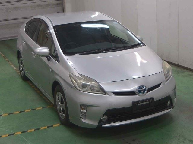 3739 TOYOTA PRIUS ZVW30 2013 г. (JU Niigata)