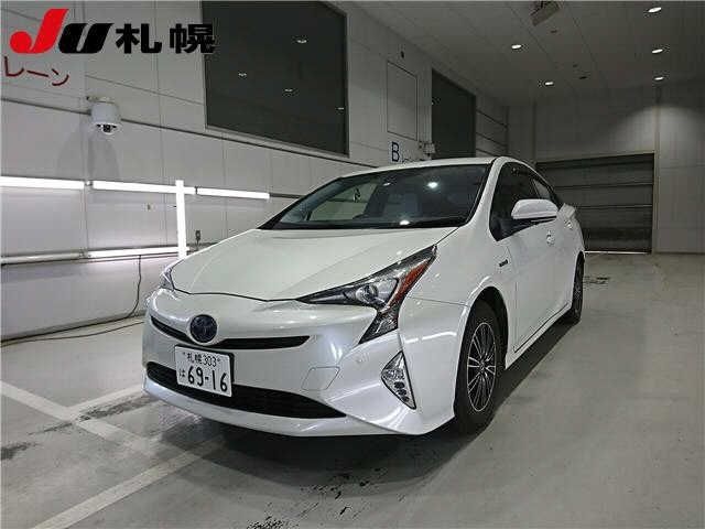 1058 TOYOTA PRIUS ZVW55 2016 г. (JU Hokkaido)