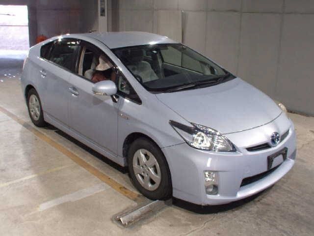 8033 TOYOTA PRIUS ZVW30 2011 г. (JU Fukuoka)