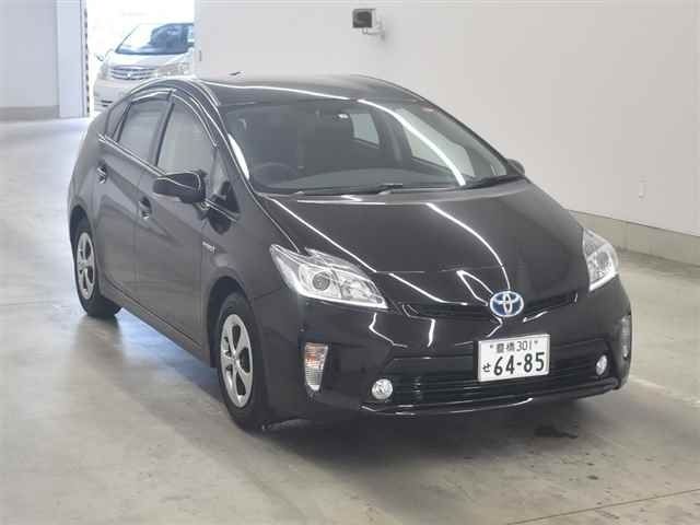 70250 TOYOTA PRIUS ZVW30 2015 г. (MIRIVE Aichi)