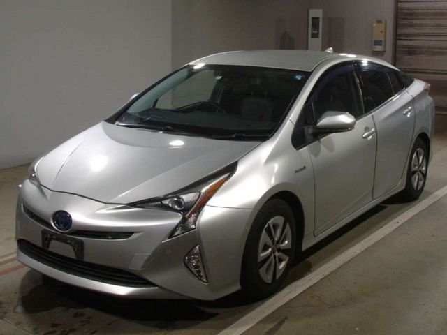 6088 TOYOTA PRIUS ZVW51 2016 г. (TAA Chubu)