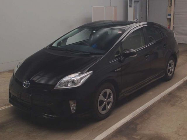 32009 TOYOTA PRIUS ZVW30 2014 г. (TAA Kantou)