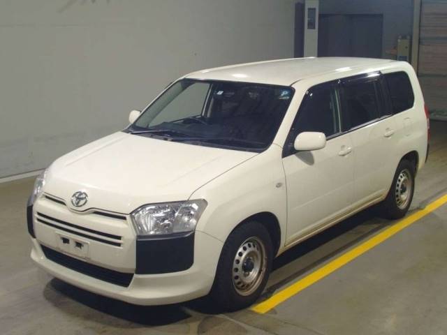 62100 TOYOTA PROBOX NCP160V 2018 г. (TAA Yokohama)