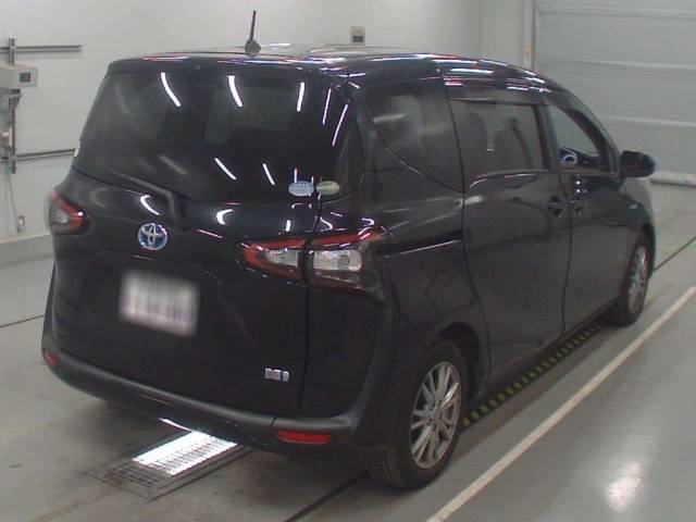 31240 TOYOTA SIENTA NHP170G 2017 г. (CAA Tokyo)