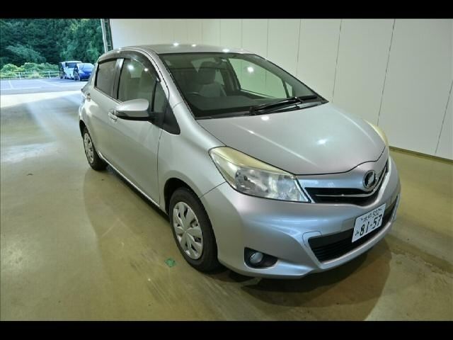 20052 TOYOTA VITZ NSP130 2011 г. (Honda Tokyo)