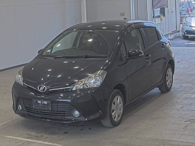 20199 TOYOTA VITZ NSP135 2015 г. (ARAI Oyama VT)