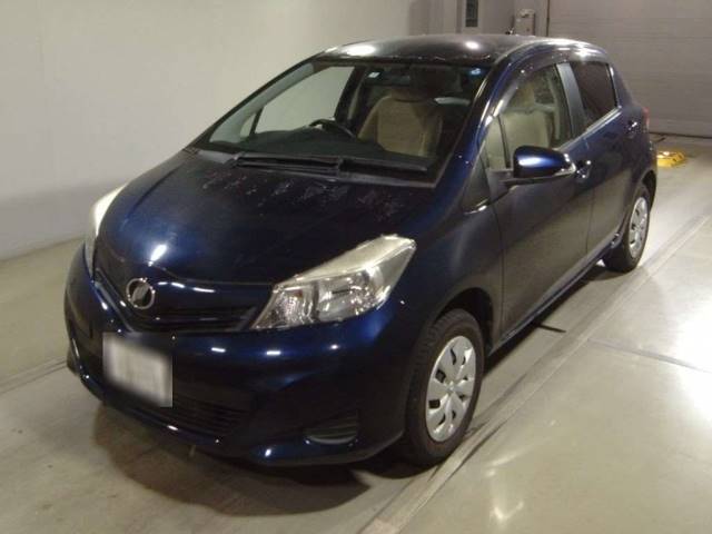 217 TOYOTA VITZ NSP135 2013 г. (TAA Tohoku)