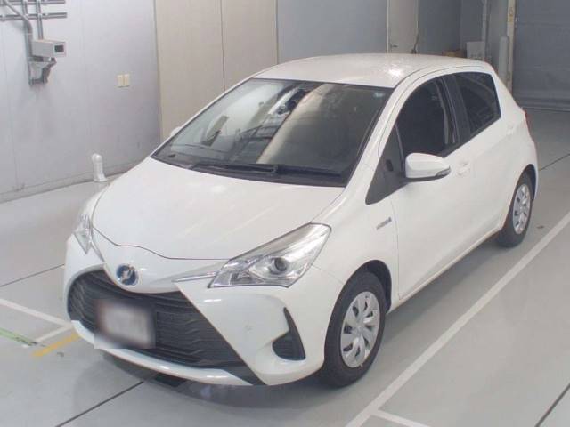 30056 TOYOTA VITZ NHP130 2018 г. (CAA Chubu)