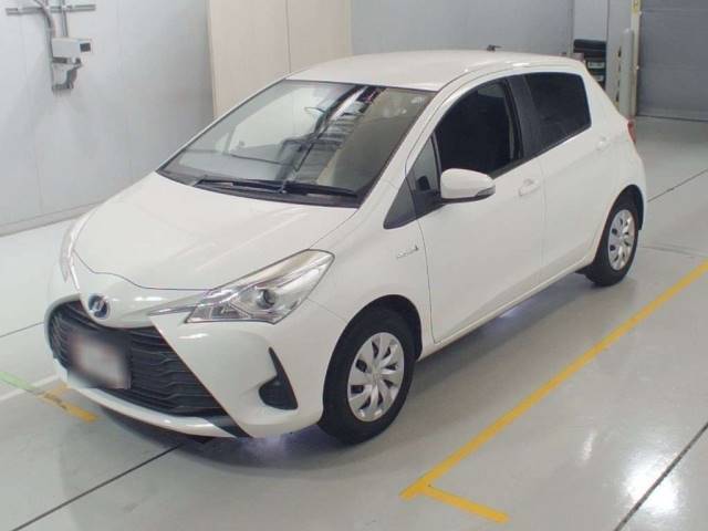 30064 TOYOTA VITZ NHP130 2018 г. (CAA Chubu)