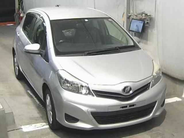 3014 TOYOTA VITZ NSP135 2012 г. (JU Nagano)