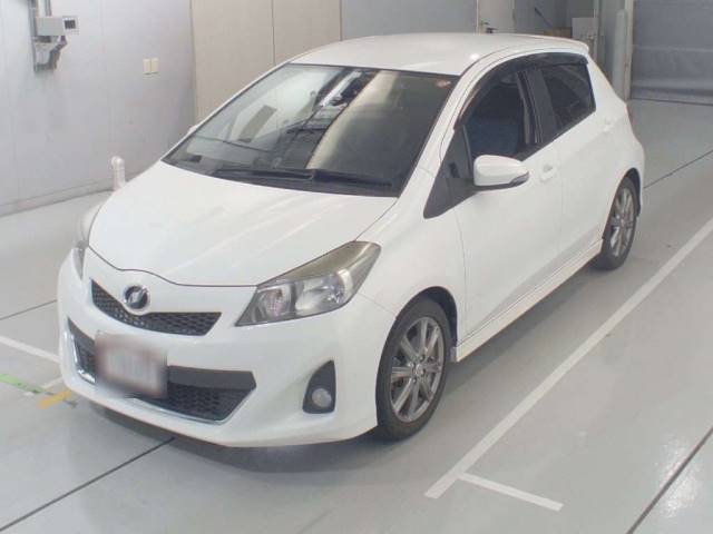 30360 TOYOTA VITZ NCP131 2012 г. (CAA Chubu)