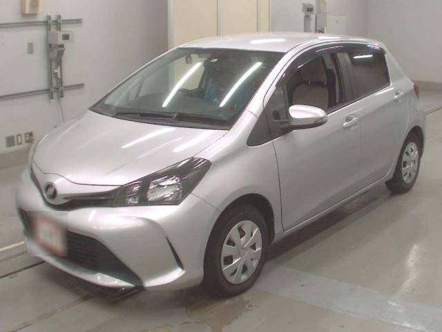 30424 TOYOTA VITZ KSP130 2016 г. (CAA Tokyo)