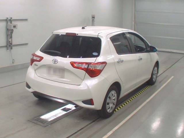 40072 TOYOTA VITZ KSP130 2018 г. (CAA Tokyo)