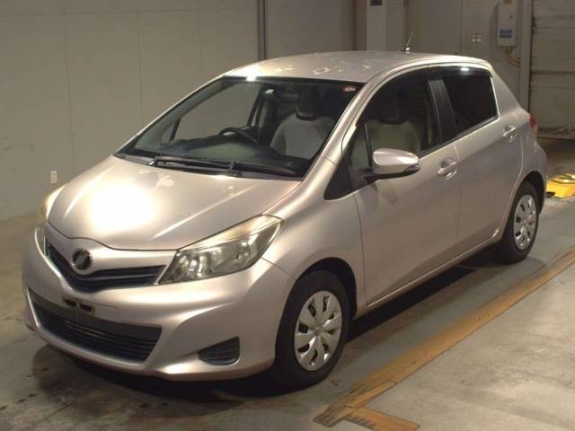 4059 TOYOTA VITZ NSP130 2012 г. (TAA Kyushu)