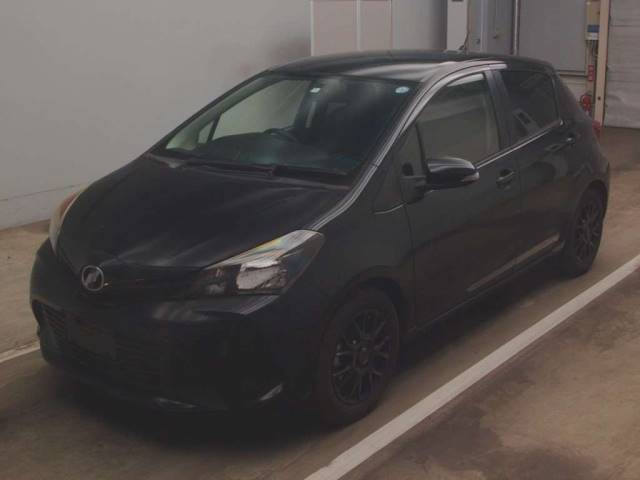 4060 TOYOTA VITZ NSP130 2014 г. (TAA Kantou)