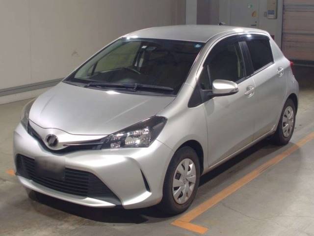 4084 TOYOTA VITZ NSP130 2015 г. (TAA Minami Kyushu)