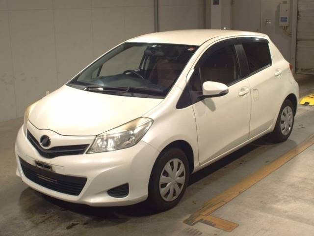 4260 TOYOTA VITZ NSP130 2011 г. (TAA Kyushu)