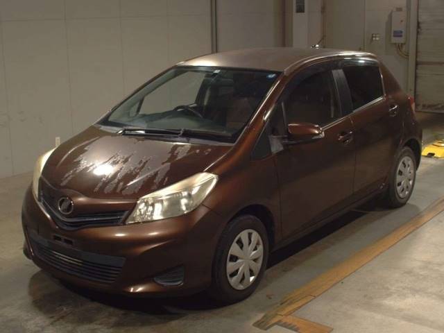 4293 TOYOTA VITZ NSP130 2011 г. (TAA Kyushu)