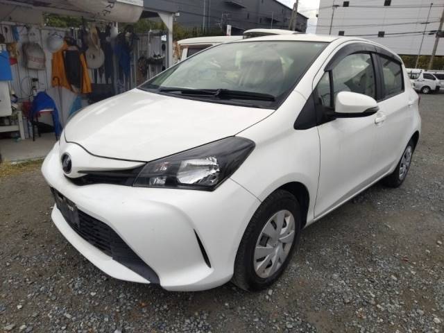 4694 TOYOTA VITZ KSP130 2014 г. (LUM Fukuoka Nyusatsu)