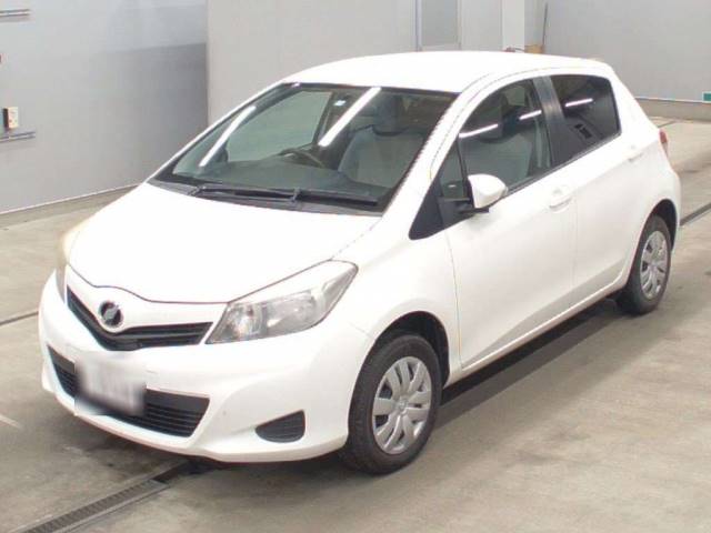 5541 TOYOTA VITZ NSP135 2011 г. (CAA Tohoku)