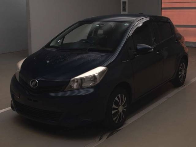 59025 TOYOTA VITZ NSP130 2013 г. (TAA Kantou)