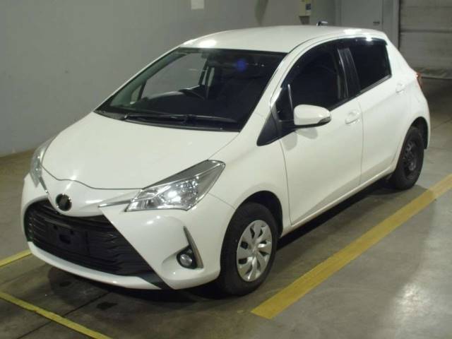 8035 TOYOTA VITZ NSP135 2017 г. (TAA Hokkaido)