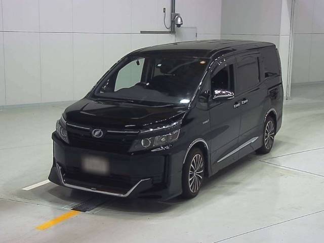 30017 TOYOTA VOXY ZWR80G 2014 г. (CAA Chubu)