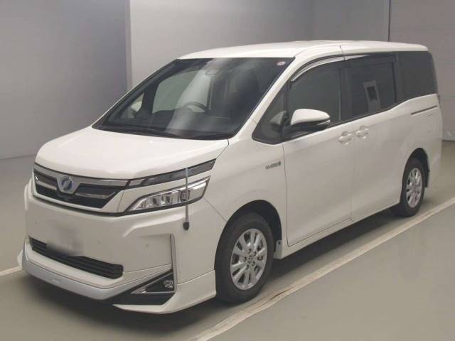 82070 TOYOTA VOXY ZWR80G 2020 г. (TAA Kantou)