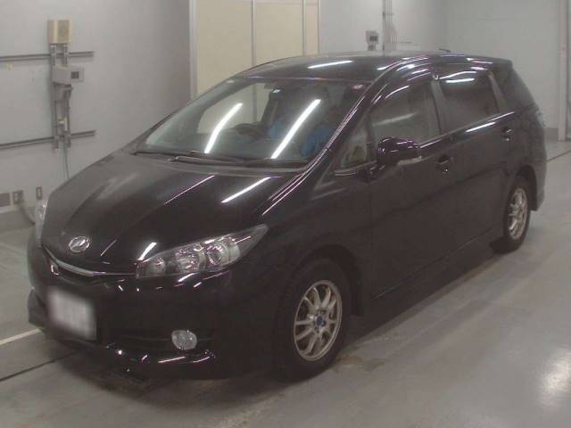 30475 TOYOTA WISH ZGE25G 2014 г. (CAA Tokyo)