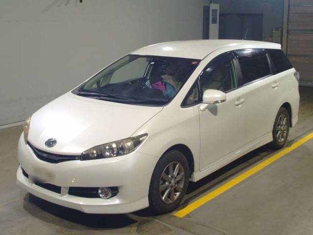 4397 TOYOTA WISH ZGE20G 2014 г. (TAA Yokohama)