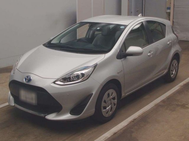 208 Toyota Aqua NHP10 2019 г. (TAA Kantou)