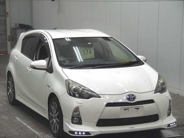 2374 Toyota Aqua NHP10 2012 г. (JU Fukushima)