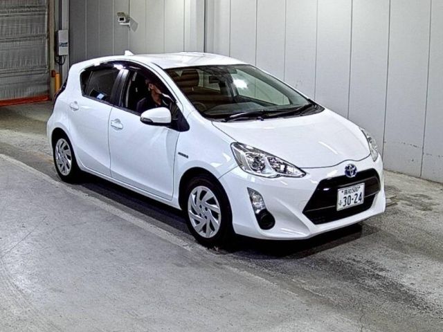 3006 Toyota Aqua NHP10 2015 г. (LAA Shikoku)