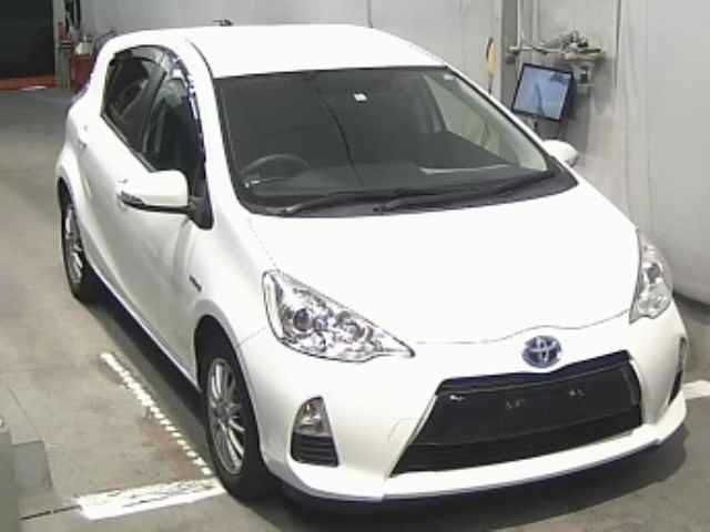 3016 Toyota Aqua NHP10 2014 г. (JU Nagano)