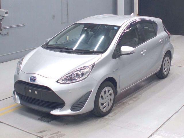 30506 Toyota Aqua NHP10 2018 г. (CAA Gifu)