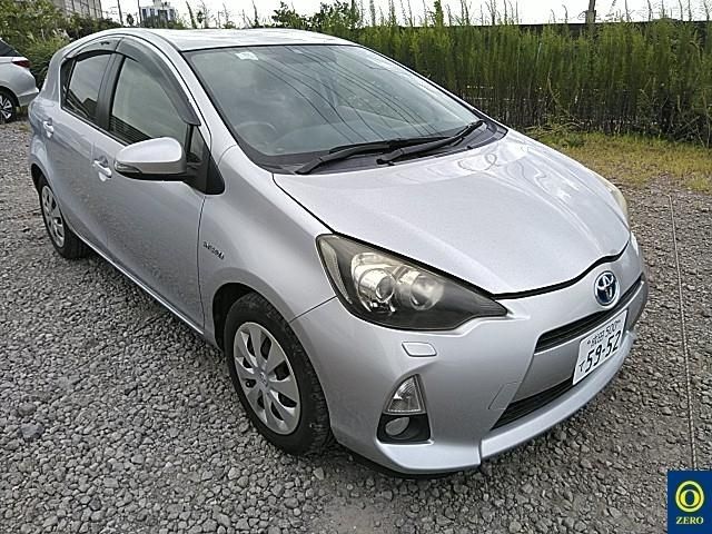 32 Toyota Aqua NHP10 2013 г. (ZERO Chiba)